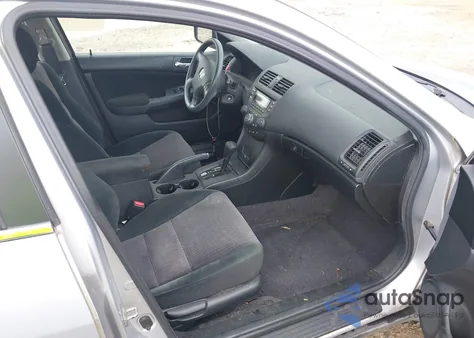 2005 Honda Accord 2.4 Lx z USA, uszkodzony, nr VIN 1HGCM56455L003847